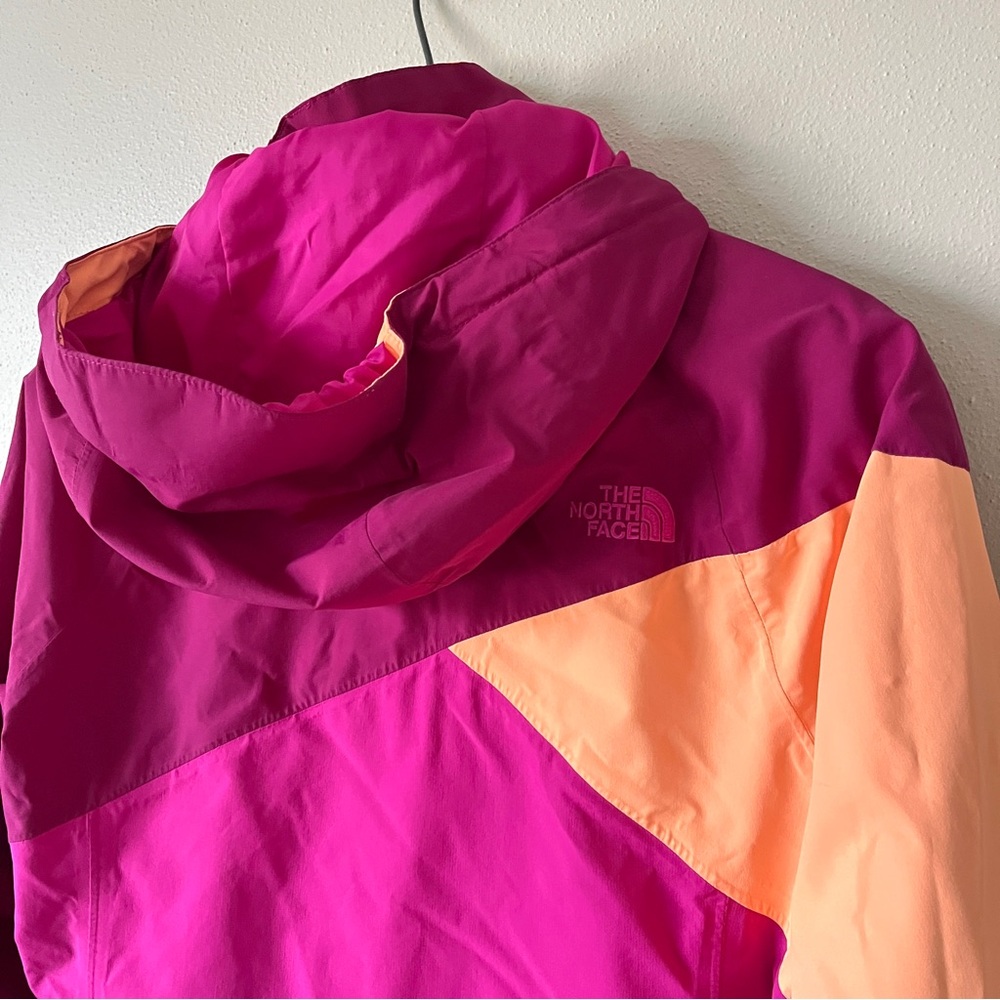 The North Face Women's Fuchsia & Orange Cinnabar Triclimate Hooded Rain Jacket - Picture 7 of 16